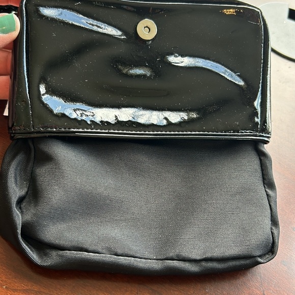 White House Black Market evening bag red and black long shoulder chain NWT - Picture 6 of 13